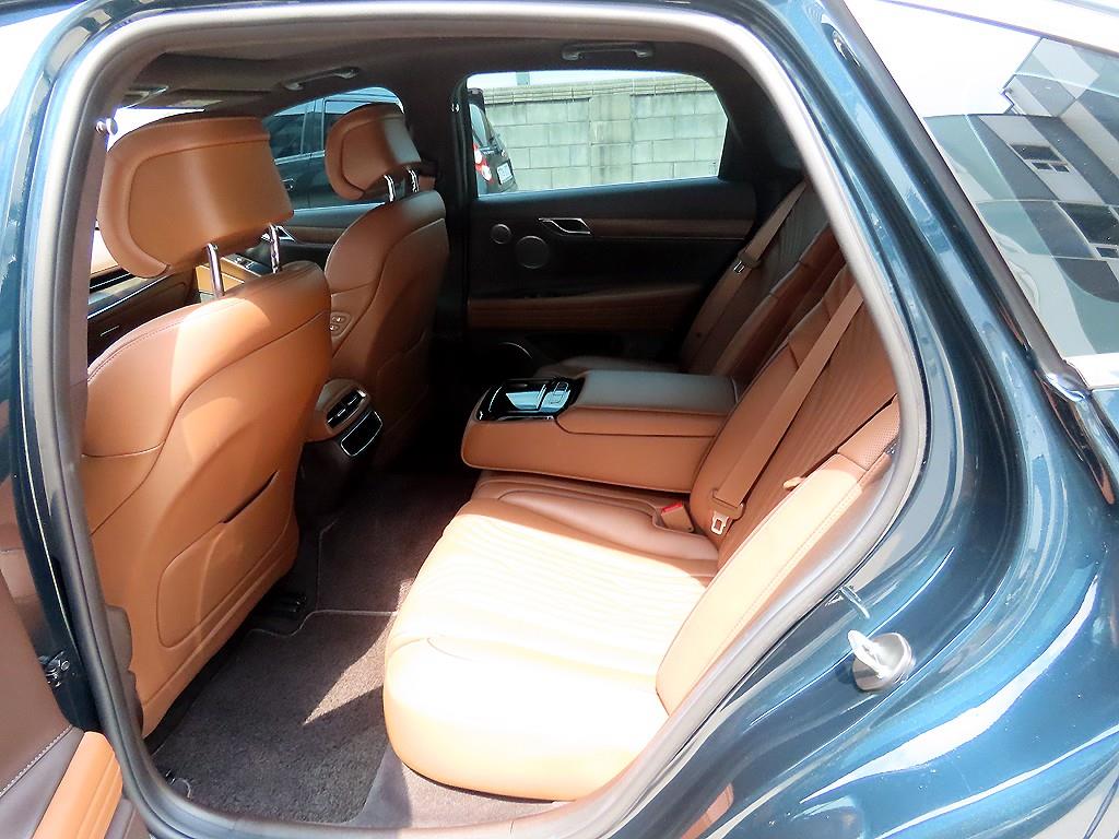 Genesis G80 - Vista 6