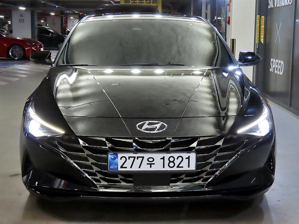 HYUNDAI Avante - Vista 2