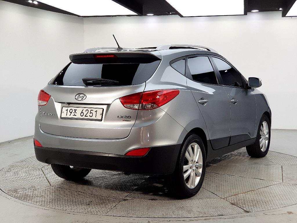 HYUNDAI Tucson - Vista 4