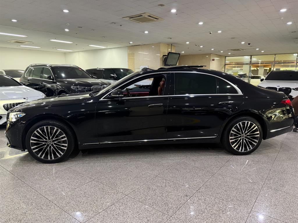 Mercedes Benz S Class - Vista 3