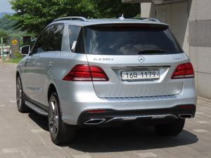 Mercedes Benz GLE Class - Vista 8
