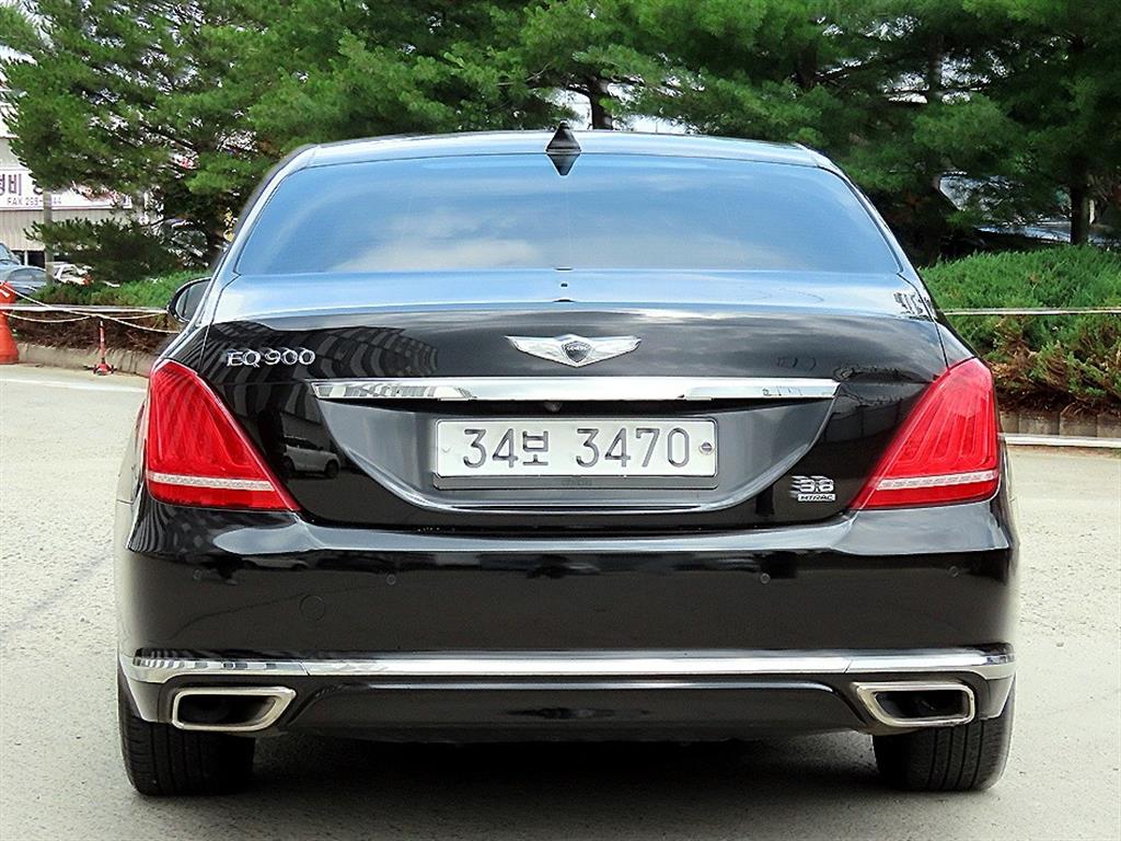 Genesis EQ900 - Vista 4