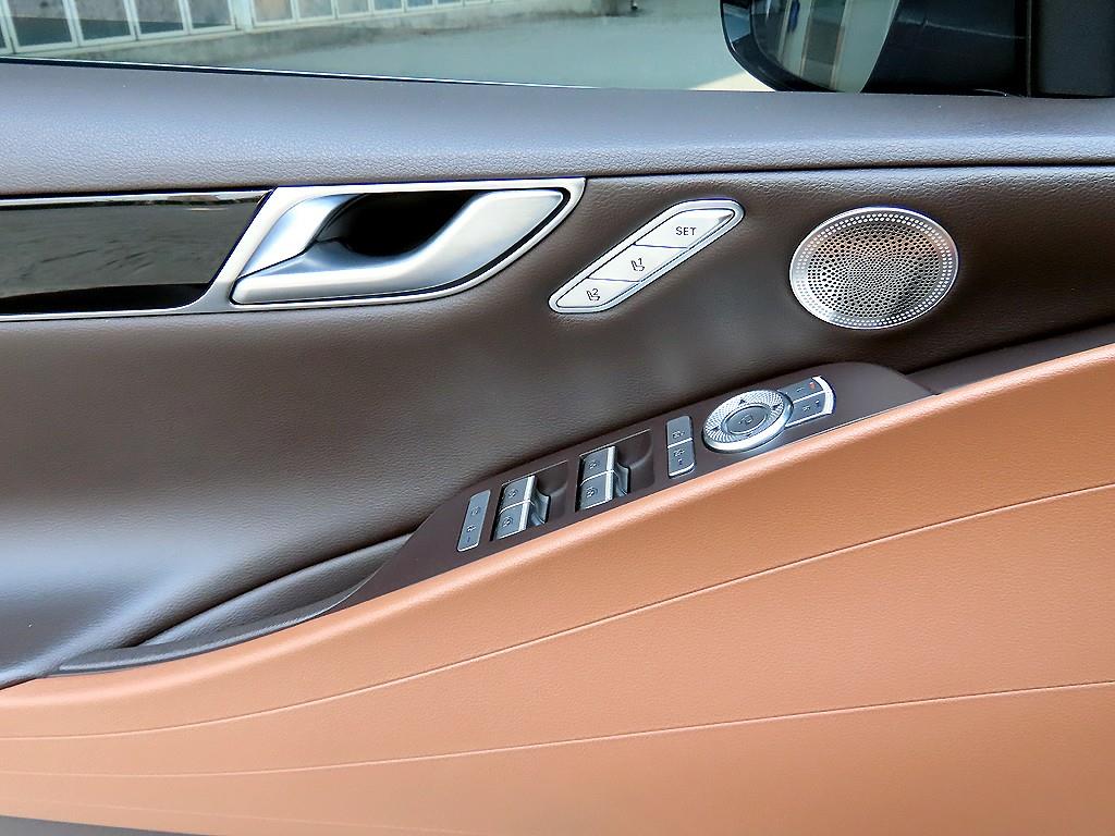 Genesis G80 - Vista 11