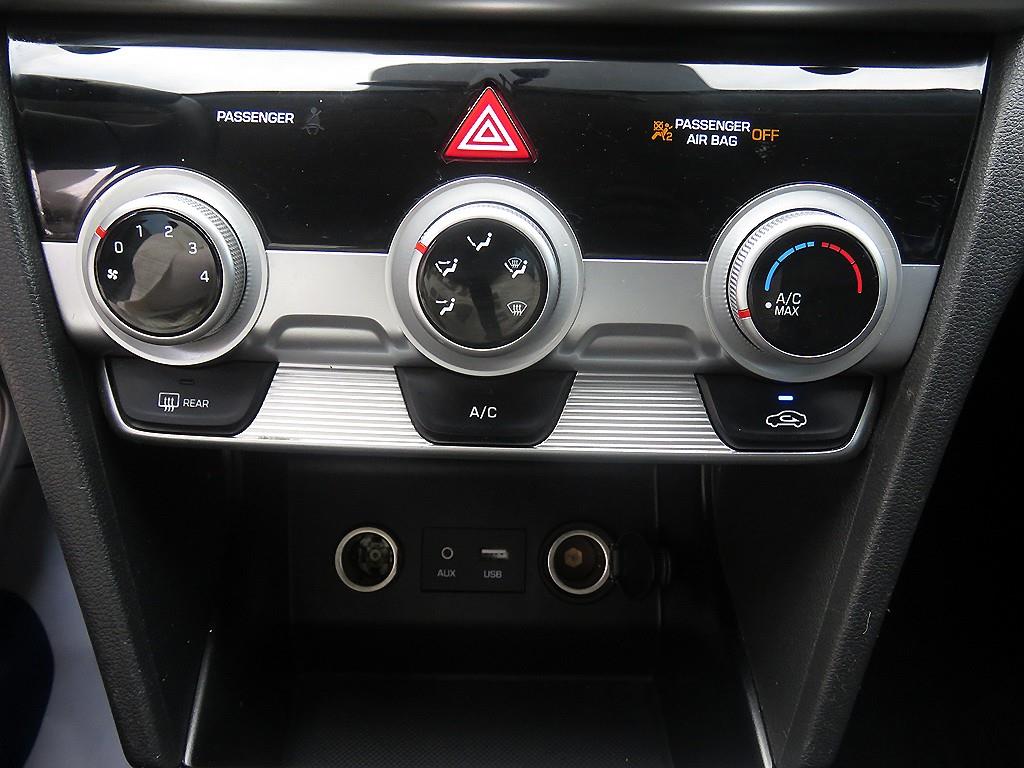 HYUNDAI Avante 2020 Blanco - Importación desde Corea - HF Imports Iquique - Foto 17