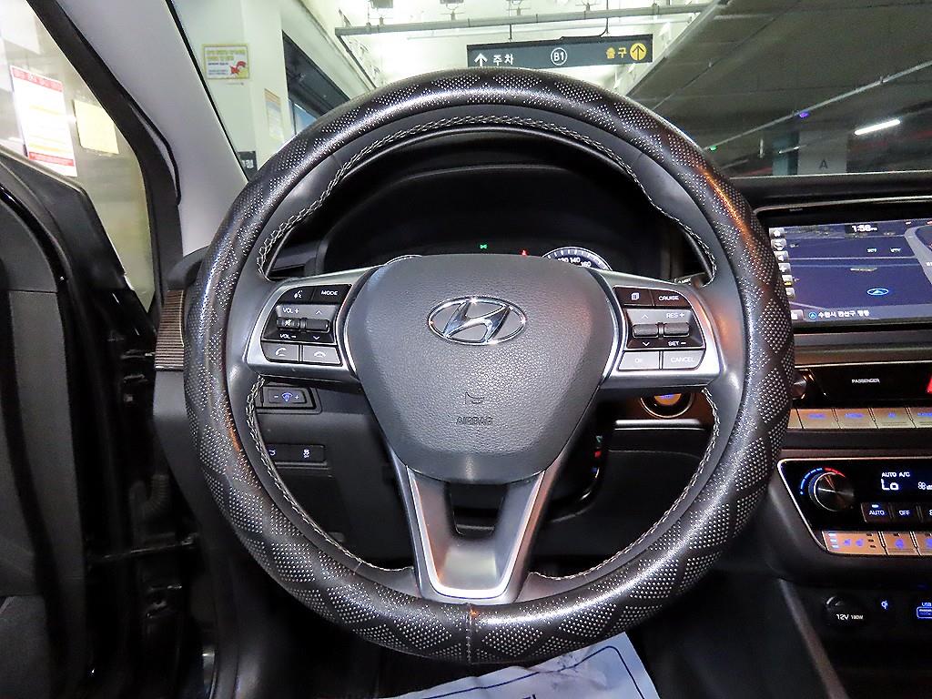 HYUNDAI Sonata - Vista 8