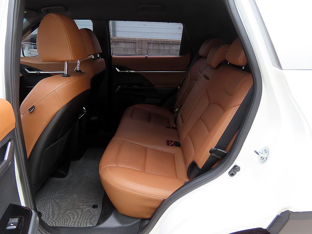 Ssangyong Torres - Vista 6