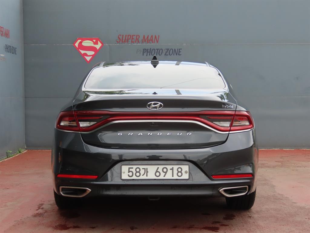 HYUNDAI Grandeur - Vista 7