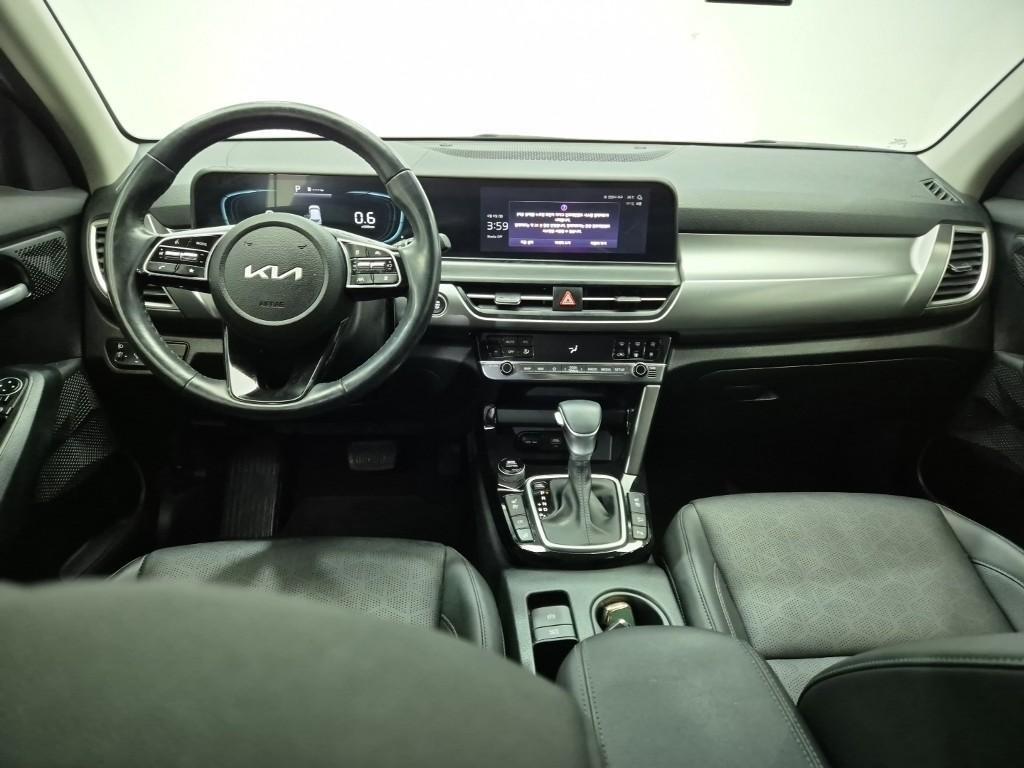 KIA Seltos - Vista 8