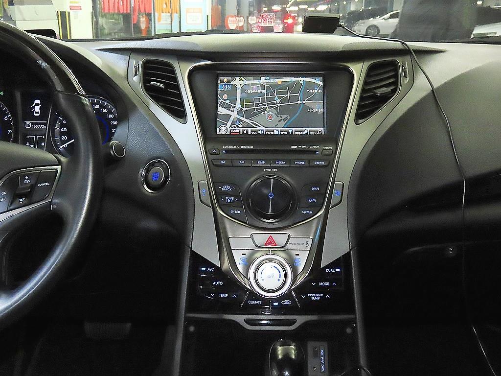HYUNDAI Grandeur - Vista 11