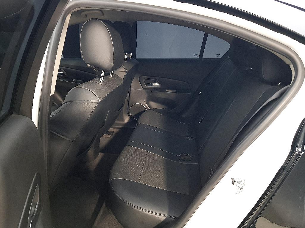 Chevrolet Cruise - Vista 9