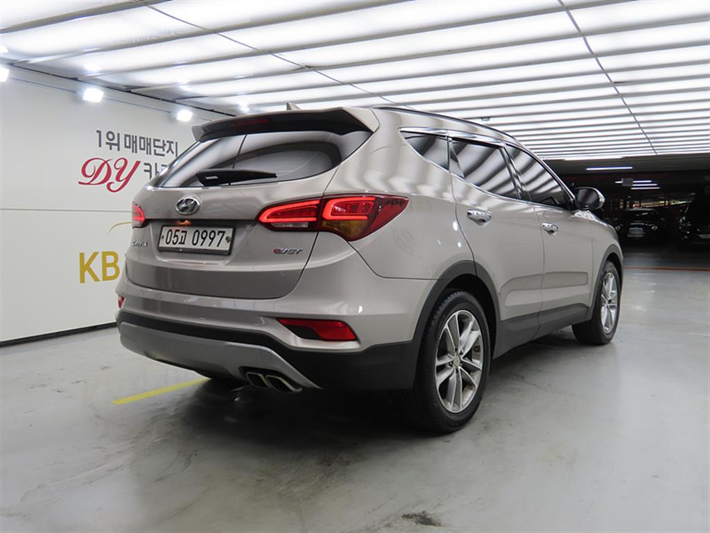 HYUNDAI Santa Fe - Vista 4