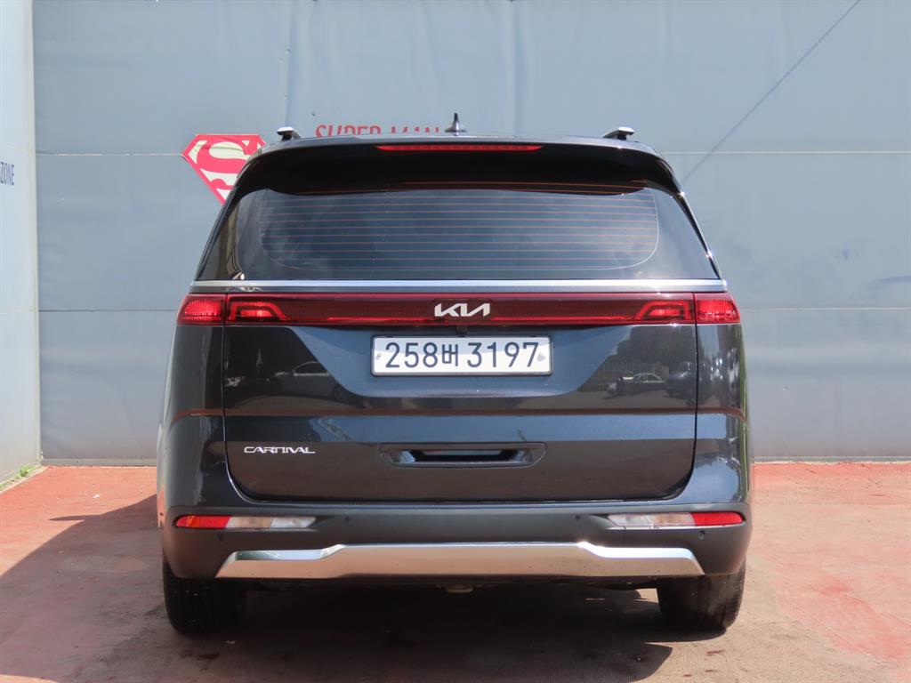 KIA Carnival - Vista 7