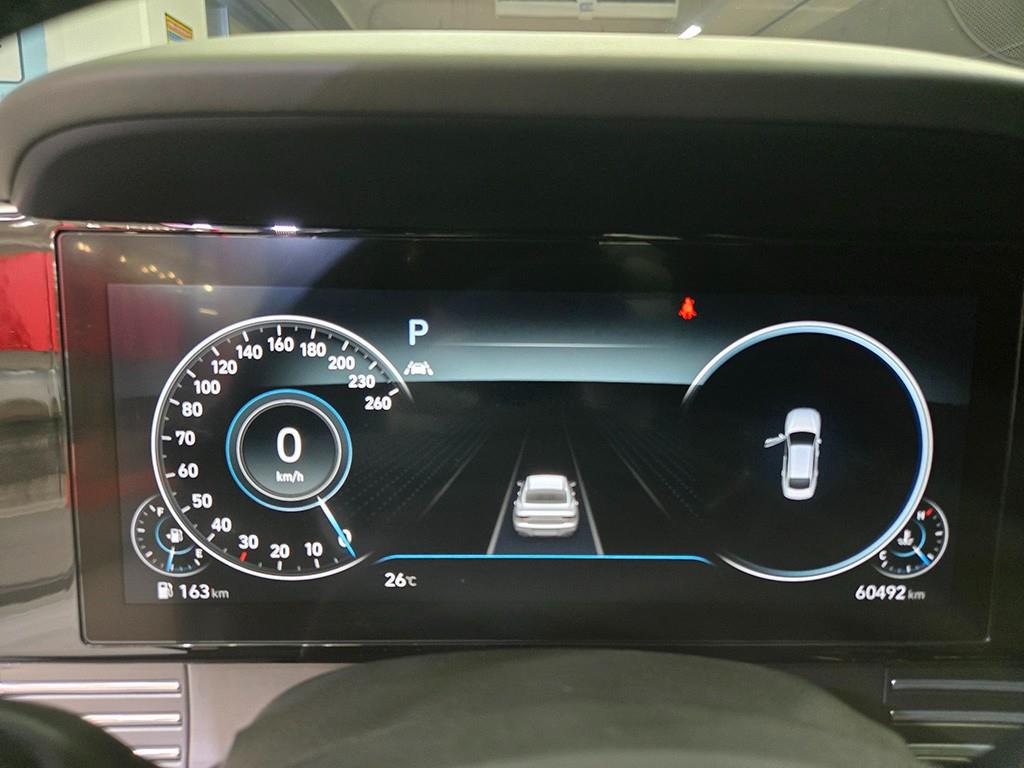 HYUNDAI Grandeur - Vista 9