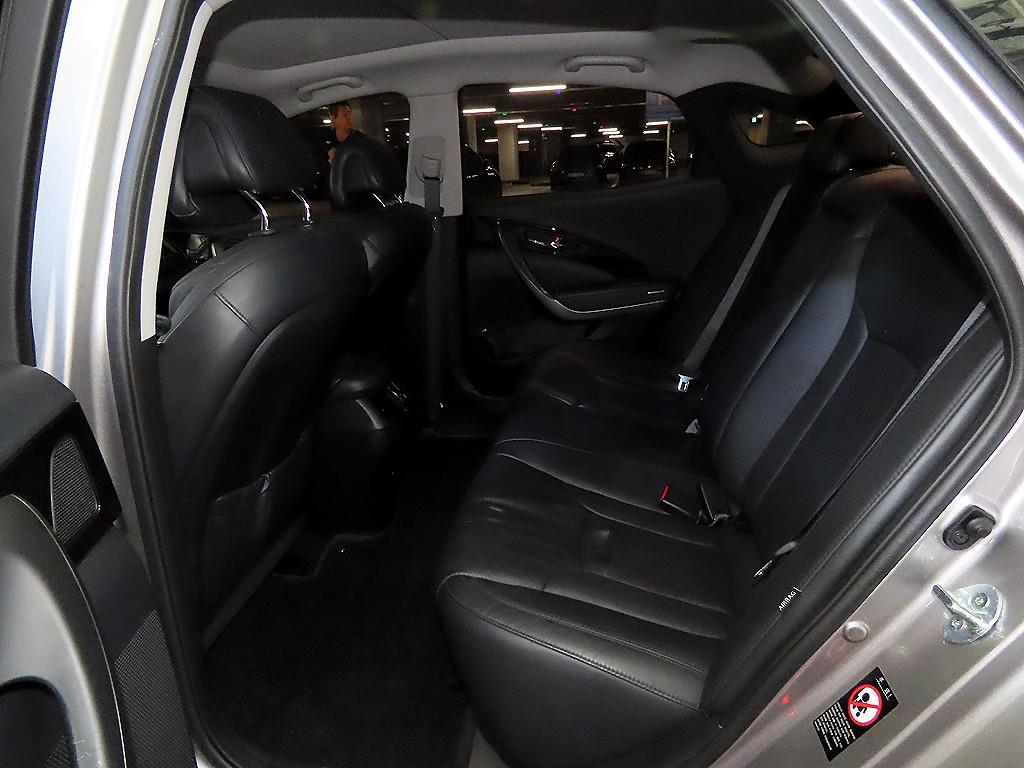 HYUNDAI Grandeur - Vista 7