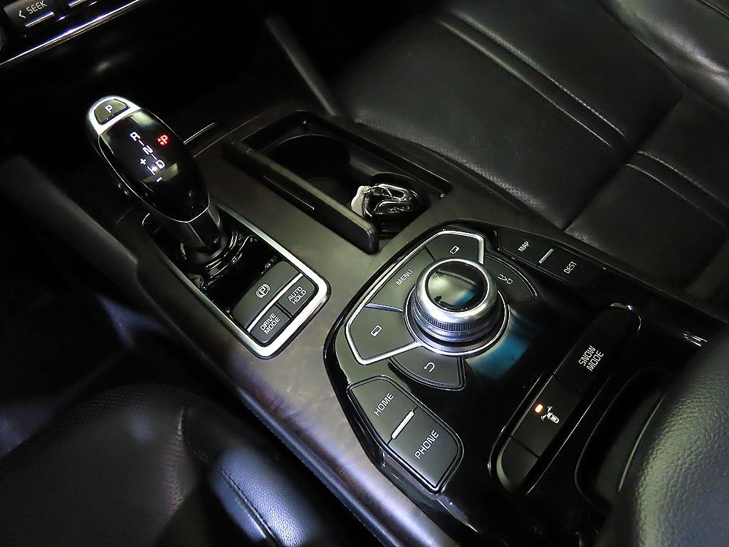 KIA K9 - Vista 12
