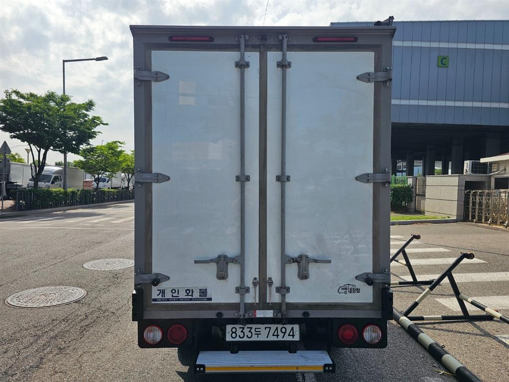 Small Truck Normal Box(High Deck) - Vista 3