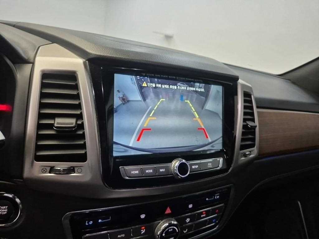 Ssangyong Rexton 2018 Negro - Importación desde Corea - HF Imports Iquique - Foto 14