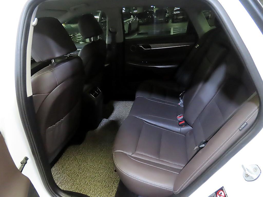 HYUNDAI Grandeur - Vista 7