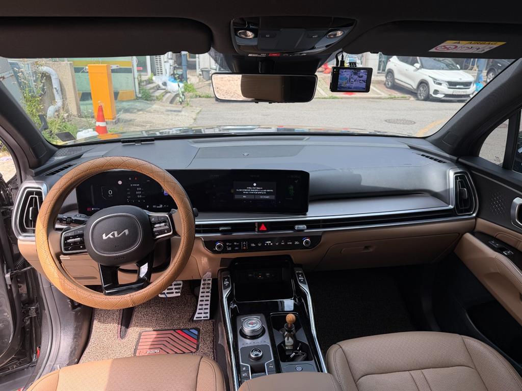 KIA Sorento - Vista 8