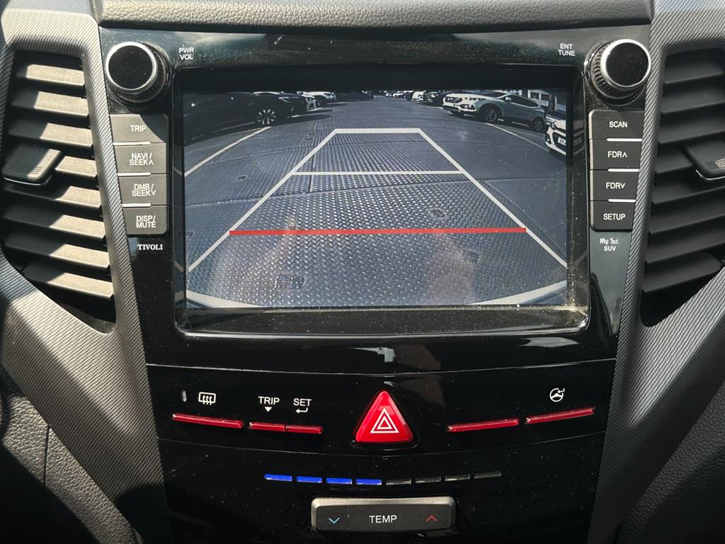 Ssangyong Tivoli - Vista 11