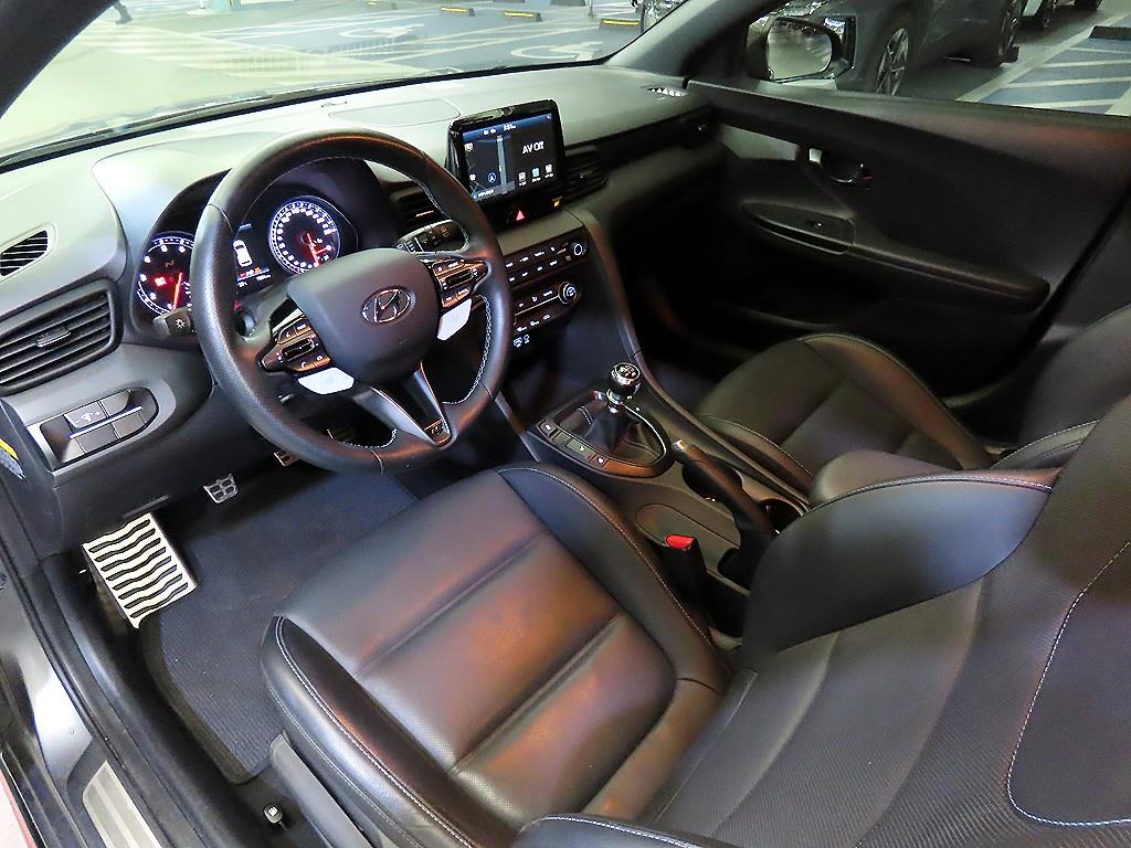 HYUNDAI Veloster - Vista 10