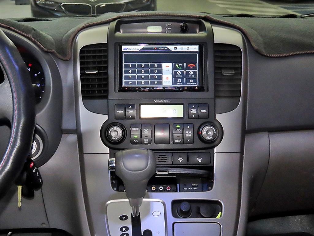 KIA Carnival - Vista 11