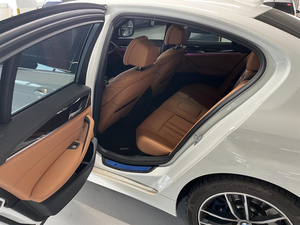 BMW 5 Series - Vista 9