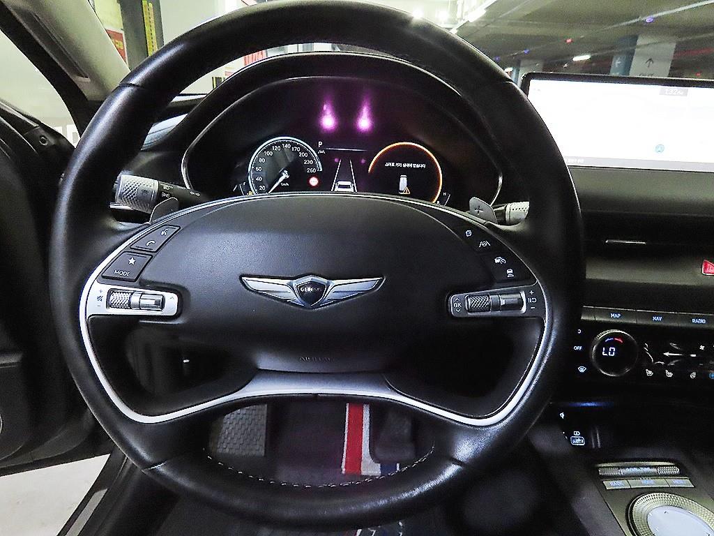 Genesis G80 - Vista 8