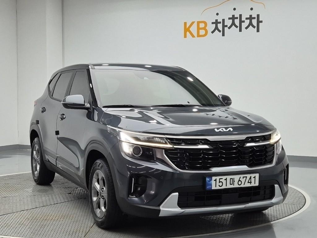 KIA Seltos - Vista 4