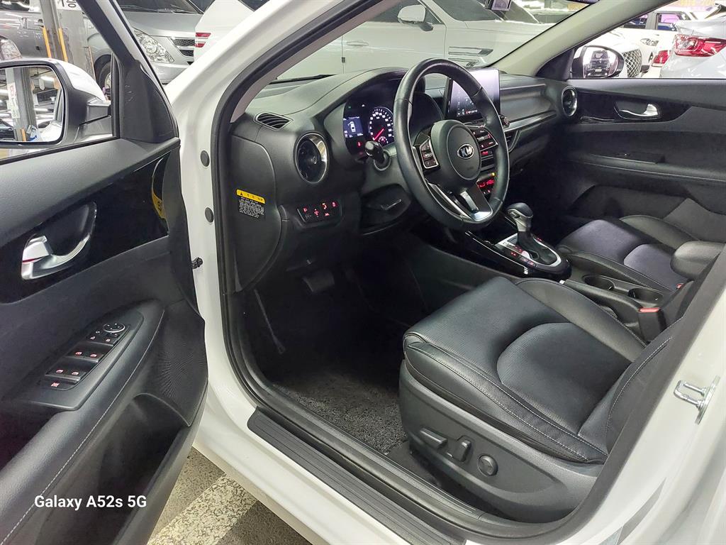 KIA K3 - Vista 7
