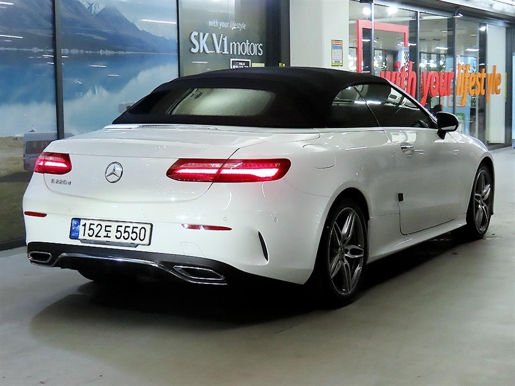 Mercedes Benz E class - Vista 4
