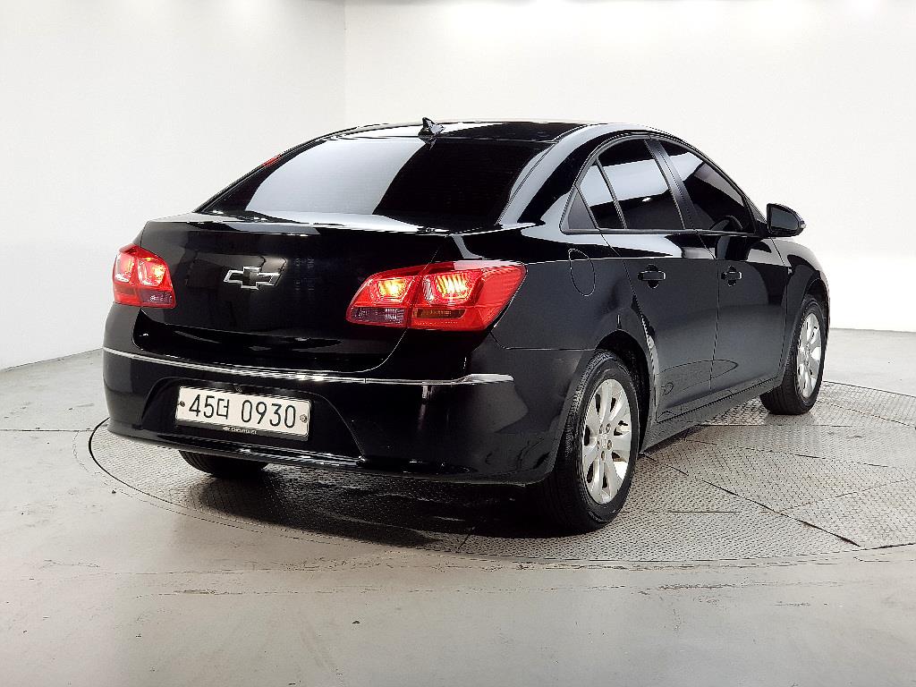 Chevrolet Cruise - Vista 4
