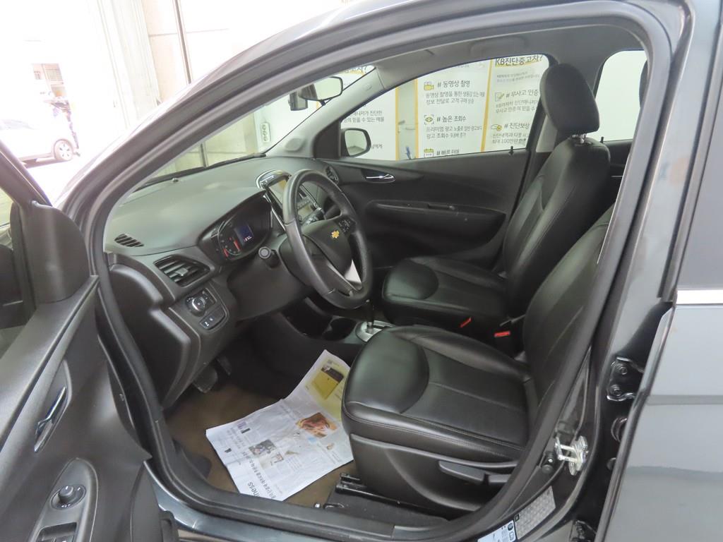 Chevrolet Spark - Vista 5