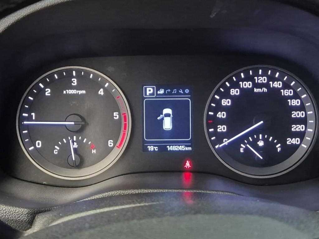 HYUNDAI Tucson - Vista 6