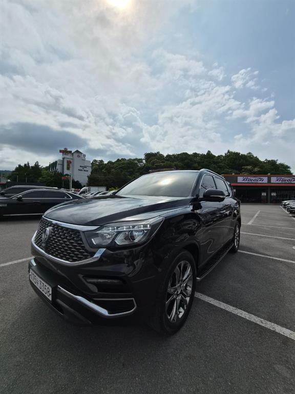 Ssangyong Rexton 2020 Negro - Importación desde Corea - HF Imports Iquique - Foto 1