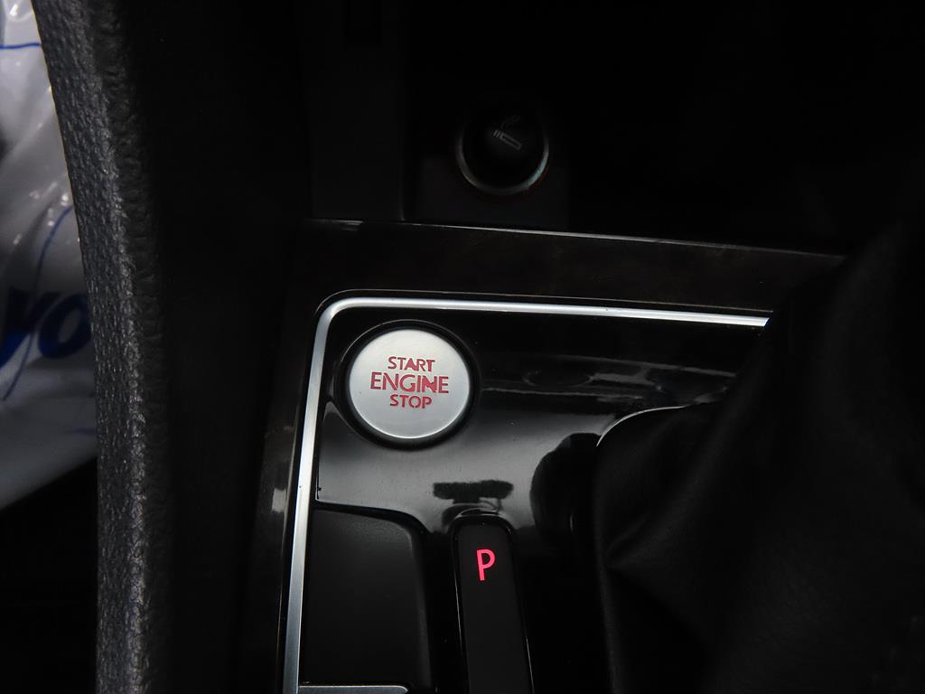 Volkswagen Passat 2015 Negro - Importación desde Corea - HF Imports Iquique - Foto 16