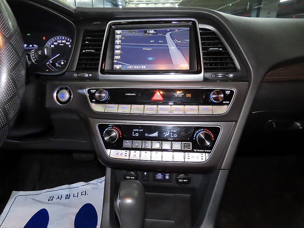 HYUNDAI Sonata - Vista 11