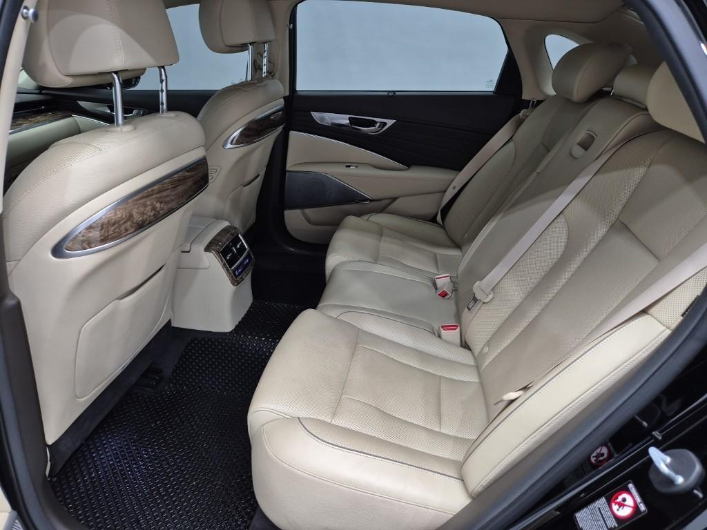 KIA K9 - Vista 12