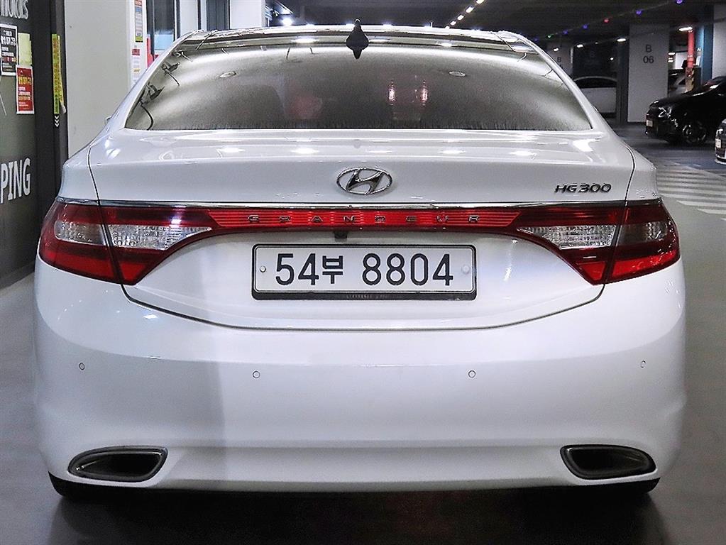 HYUNDAI Grandeur - Vista 5