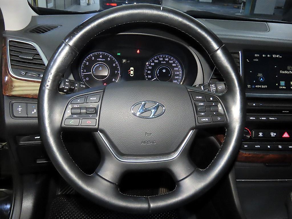 HYUNDAI Aslan - Vista 8