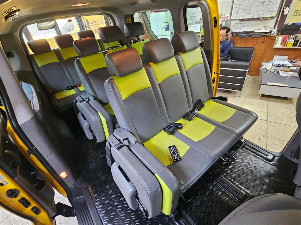 HYUNDAI Starex 2019 Amarillo - Importación desde Corea - HF Imports Iquique - Foto 16