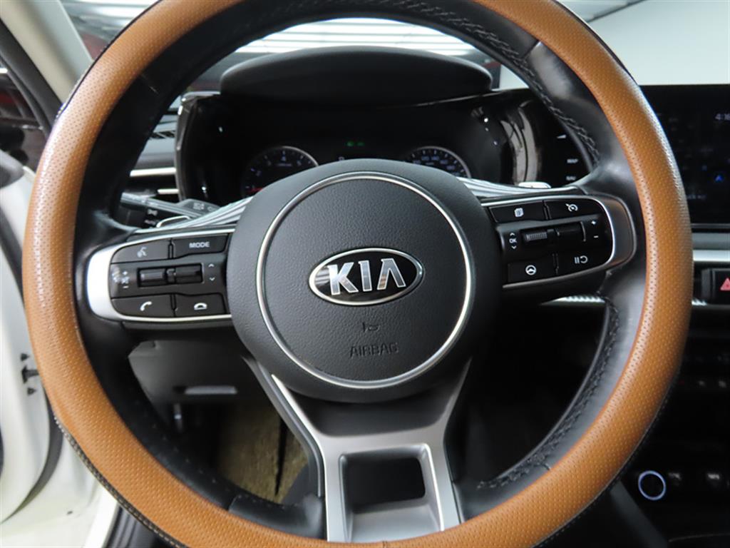 KIA K5 - Vista 8