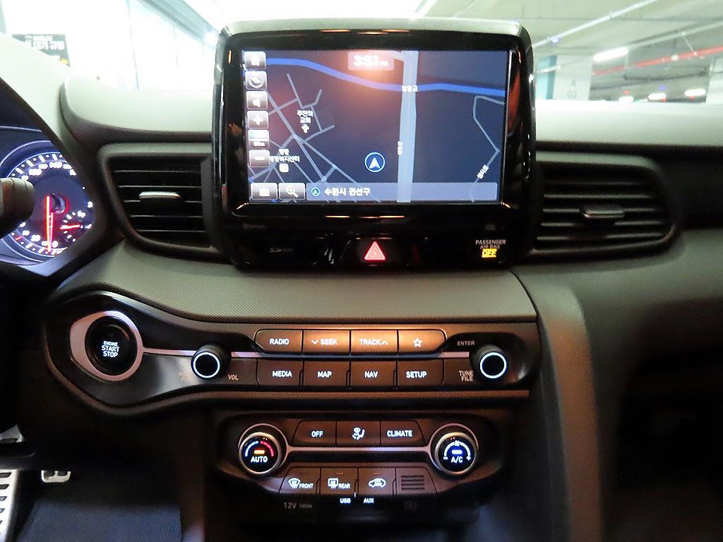 HYUNDAI Veloster - Vista 11