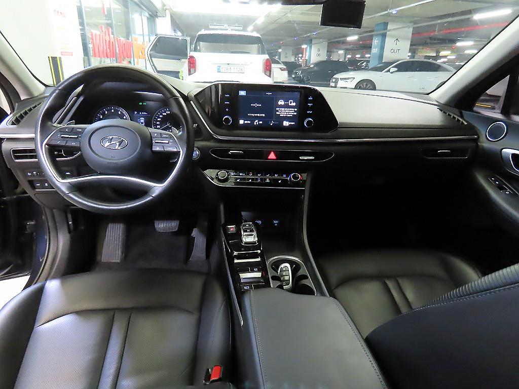 HYUNDAI Sonata - Vista 10
