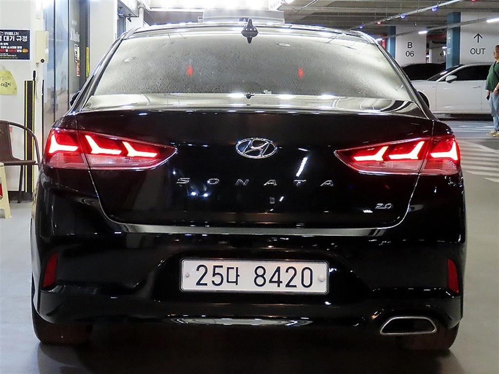 HYUNDAI Sonata - Vista 5
