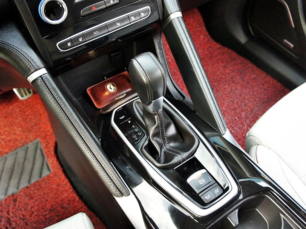 SAMSUNG QM6 2022 Blanco - Importación desde Corea - HF Imports Iquique - Foto 11