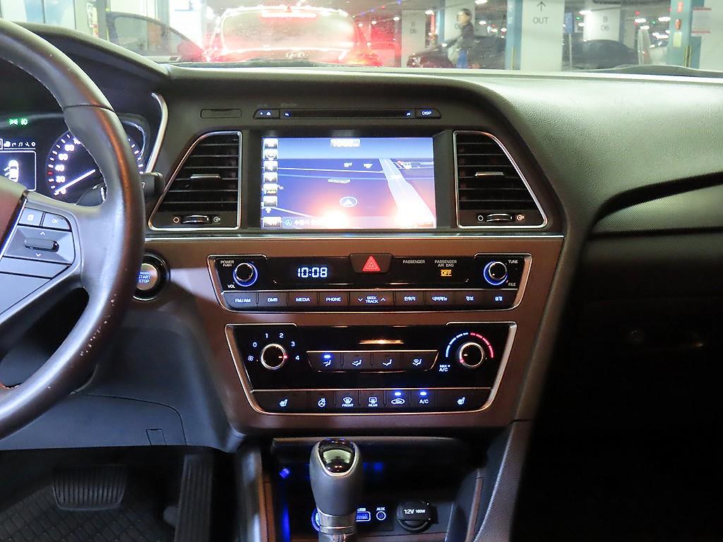 HYUNDAI Sonata - Vista 11