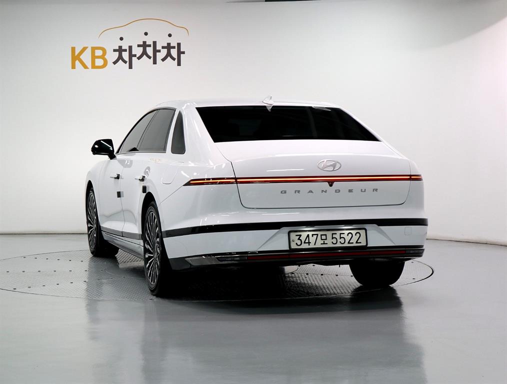 HYUNDAI Grandeur - Vista 4