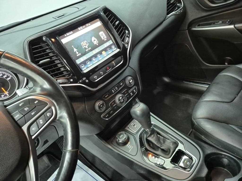 Jeep Cherokee - Vista 10