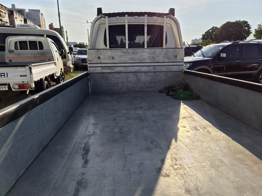Small Truck Cargo (small) - Vista 5